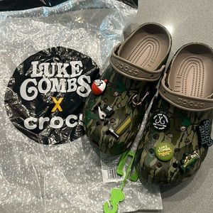 Luke Combs Crocs